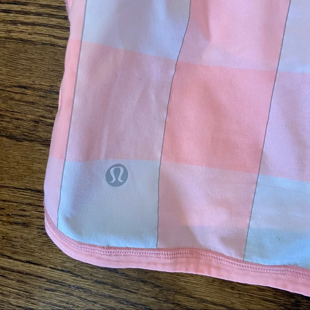 Lululemon Plaid Groovy Run shorts
